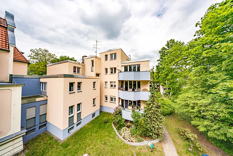 1,5-Zimmer-Wohnung mit Terrasse - WBS 100-140 erforderlich - Selbstrenovierer gesucht — photo 1